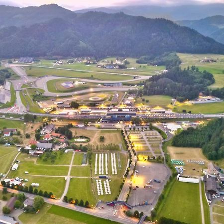 Grandprixcamp, Closest To The Red Bull Ring, Up To 4 Guests In A Tent Spielberg Bei Knittelfeld Экстерьер фото